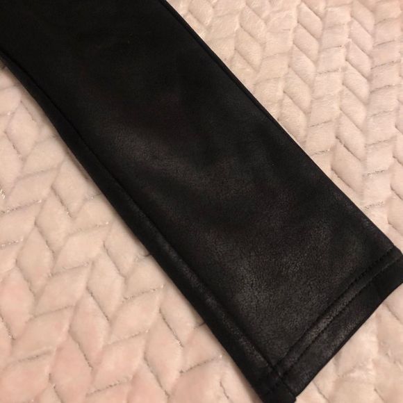 Faux Leather Leggings - Picture 5 of 7